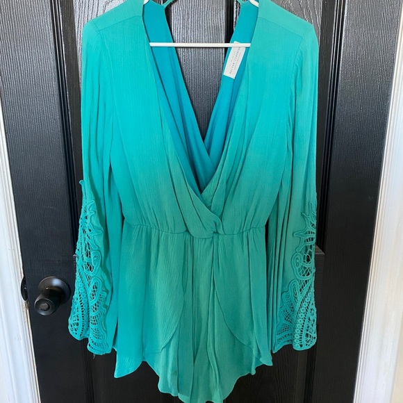 Romper - Picture 2 of 2